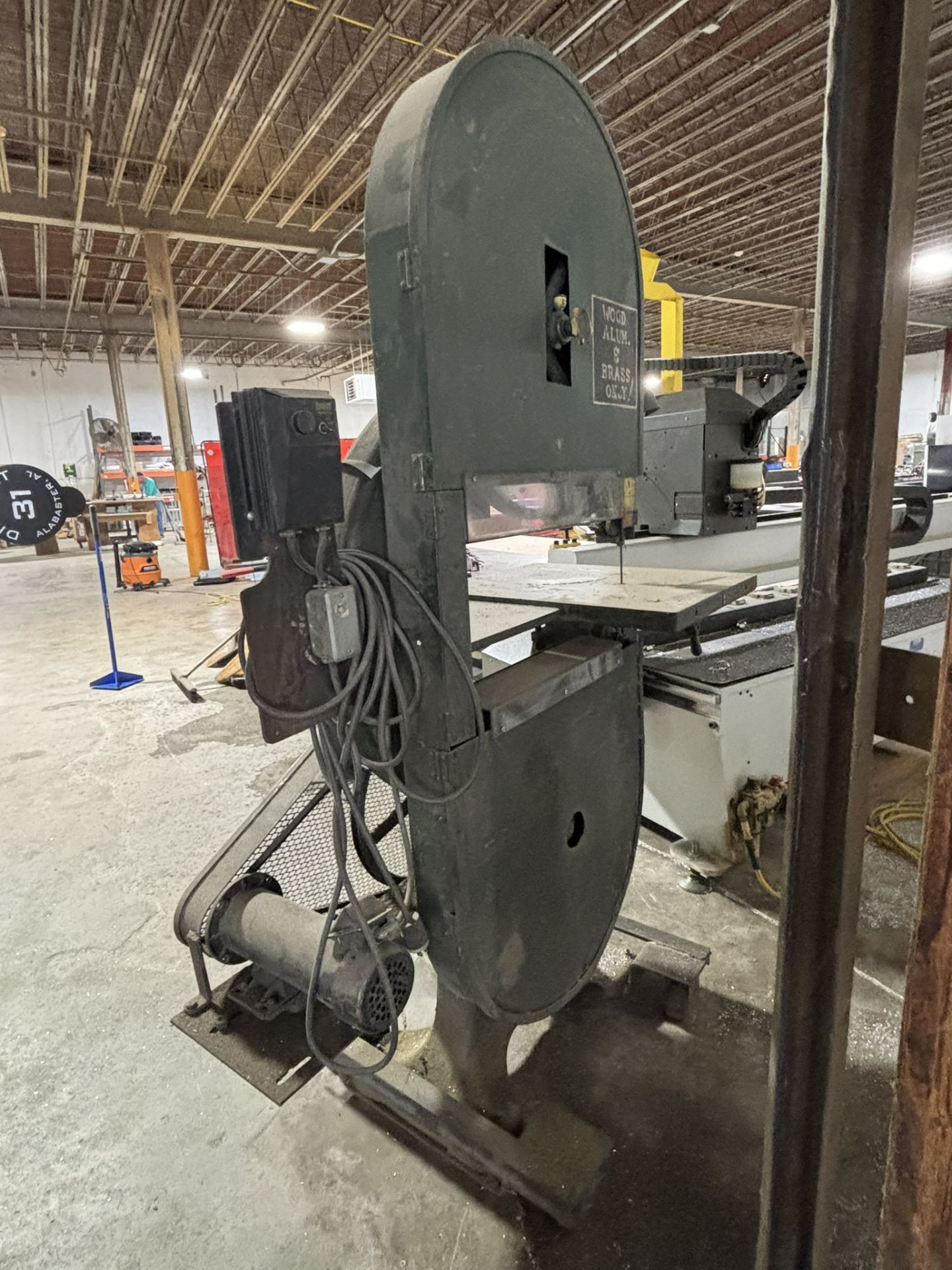 Vertical Metal Cutting Band Saw - Image 2 of 3