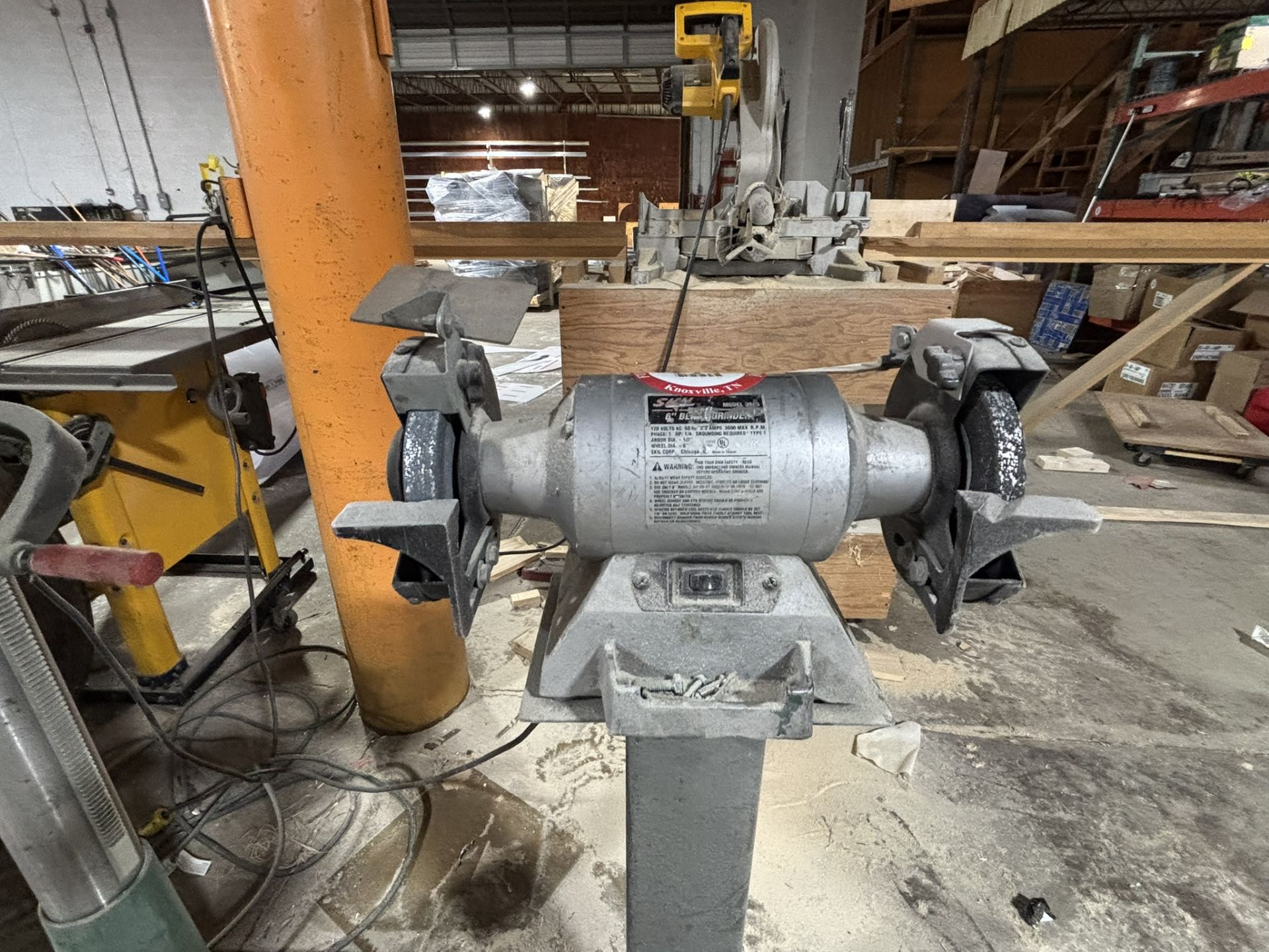 Skil Model 3396 Pedestal Mounted 6" Bench Grinder