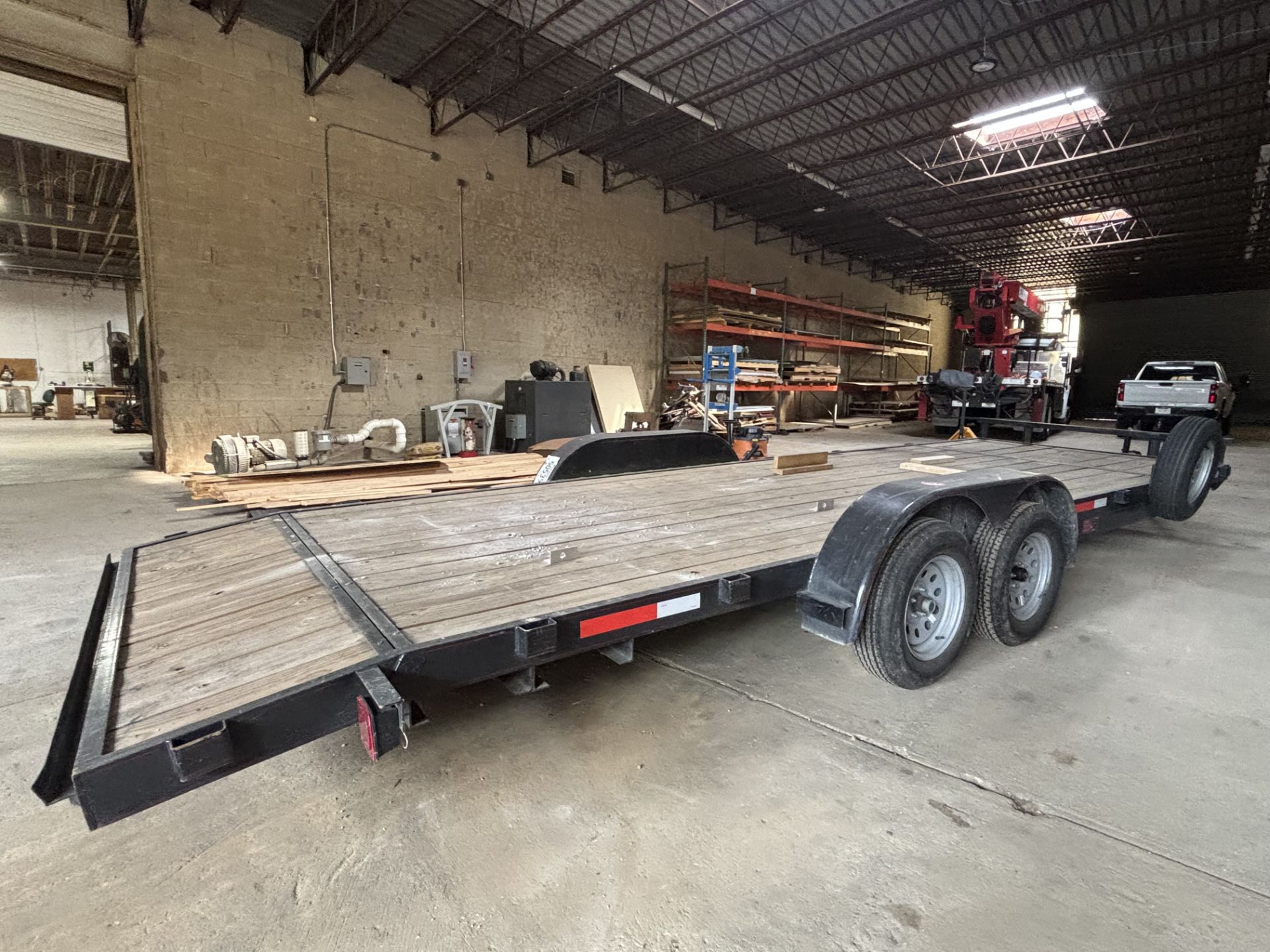 Direct Trailer Source Tandem Axle 24' Flatbed Trailer - Image 2 of 8