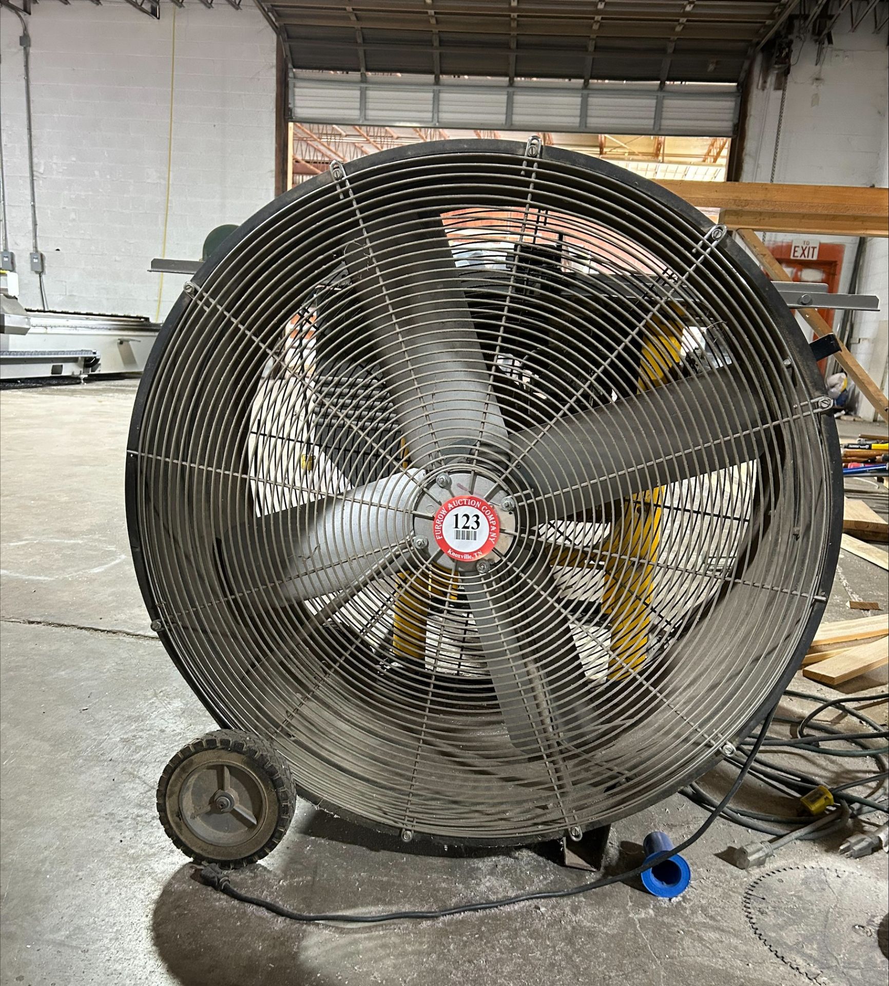 Patton 36" Industrial Drum Fan (Rolling)