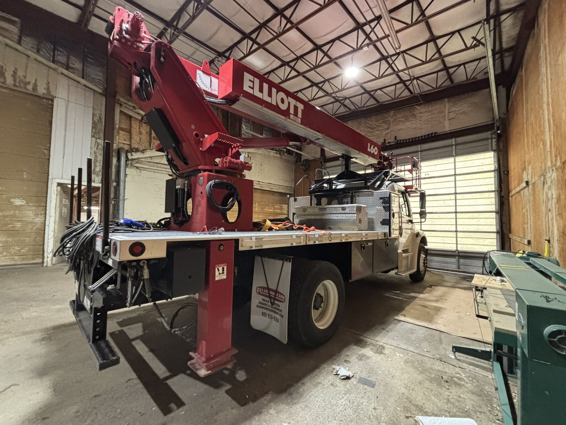 2019 FREIGHLINER M2 106 Crane Truck with ELLIOTT L60 Mounted Crane, 6.7L I6, Diesel - Image 6 of 20