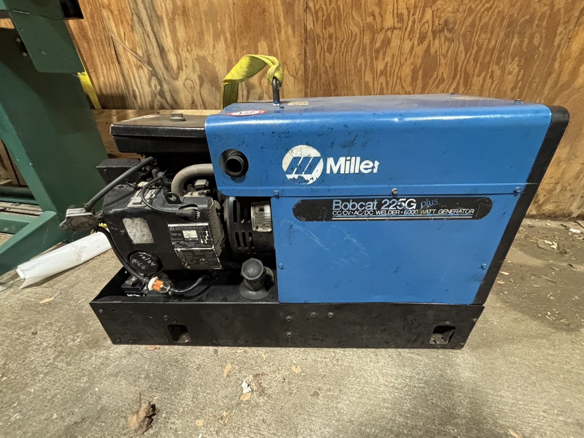 Miller Bobcat 225G plus CC/CV, AC/DC, Wedler, 8000 Watt Generator