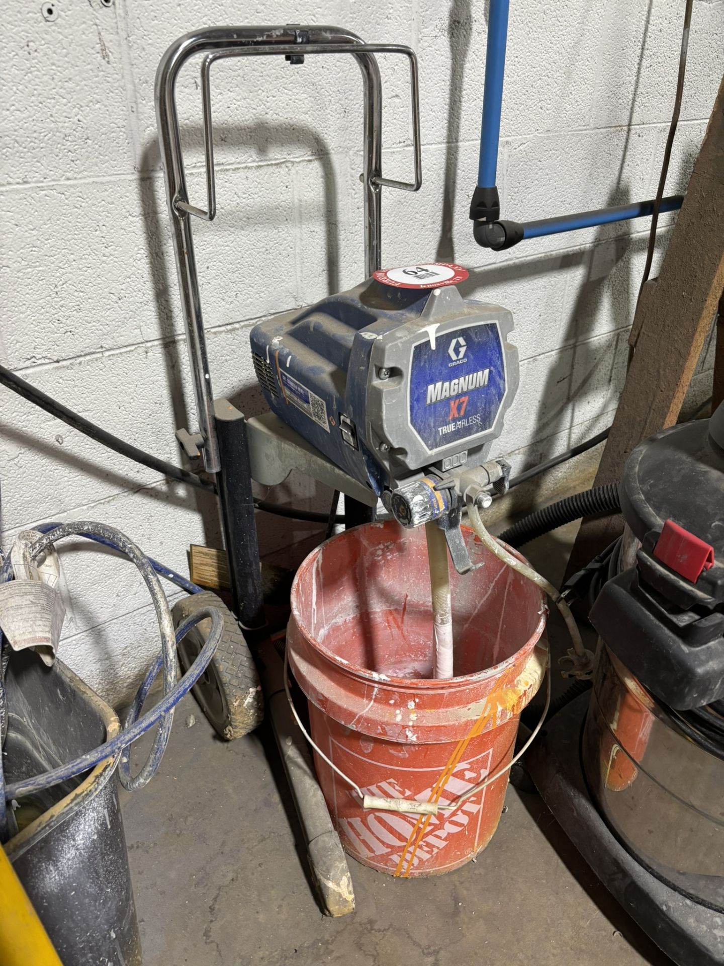 Airless Paint Sprayer & Shop Vac - Image 3 of 4