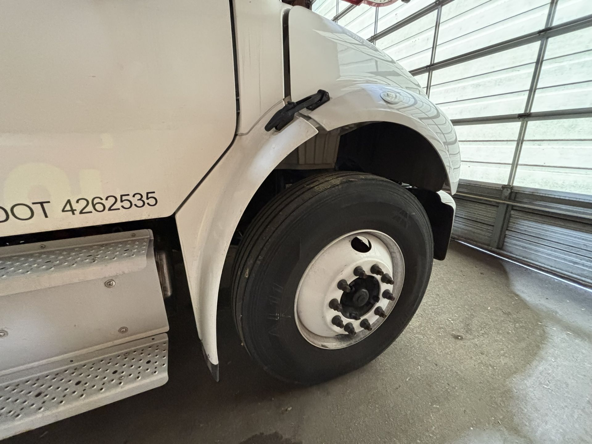 2019 FREIGHLINER M2 106 Crane Truck with ELLIOTT L60 Mounted Crane, 6.7L I6, Diesel - Image 9 of 20