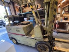 Mitsubishi Lift Truck Forklift, Model FGC25, 5000lbs Capacity, Propane, Solid Tires, 942 Hours