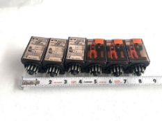 (6) SCHRACK MT321110 GENERAL PURPOSE RELAYS