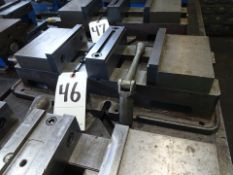 KURT 6 IN. DOUBLE MACHINE VISE