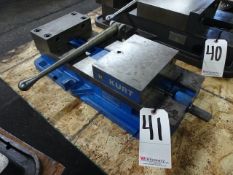 KURT 8 IN. MACHINE VISE