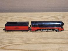 AMERICAN FLYER S GAUGE 900 LOCOMOTIVE AND TENDER