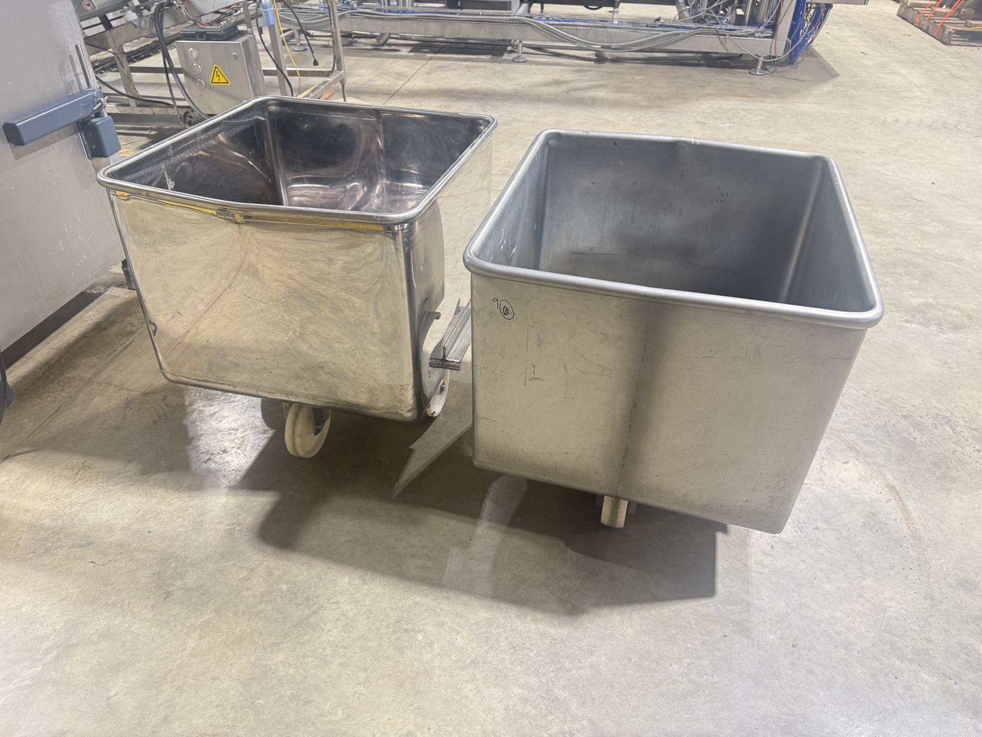 S/S Portable Dump Buggies (Location: Export, PA) - Rigging Fees: $100 - Image 4 of 4