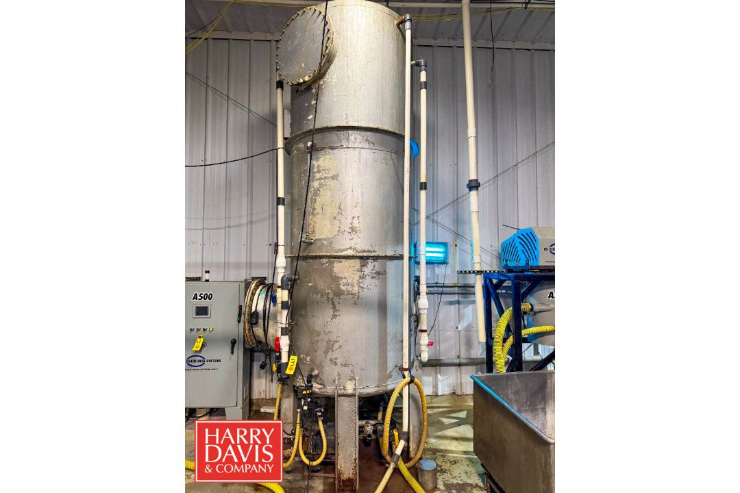 900 Gallon S/S Water Circulation Tank with Centrifugal Pump with 5 HP 3,500 RPM Marathon Motor - Image 1 of 10