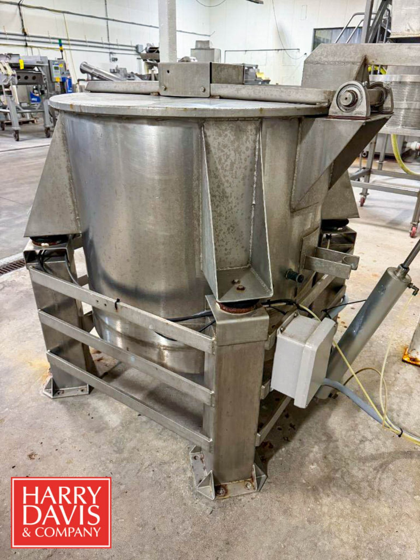 S/S 200 Gallon Spin Dryer with (2) Spare Strainer Baskets and Controls (Subject to BULK BID: Lot 30) - Image 4 of 18