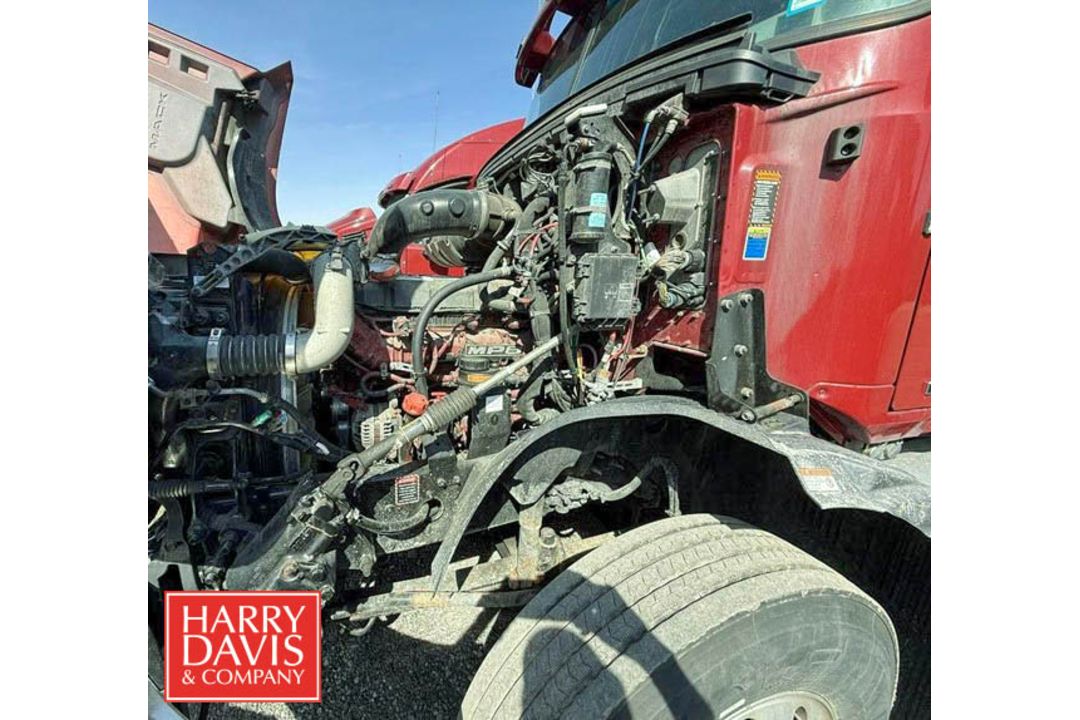 2020 Mack Anthem 64T Diesel Sleeper Truck Tractor with 445 HP Mack MP8-445E Engine and Auxiliary - Image 3 of 21
