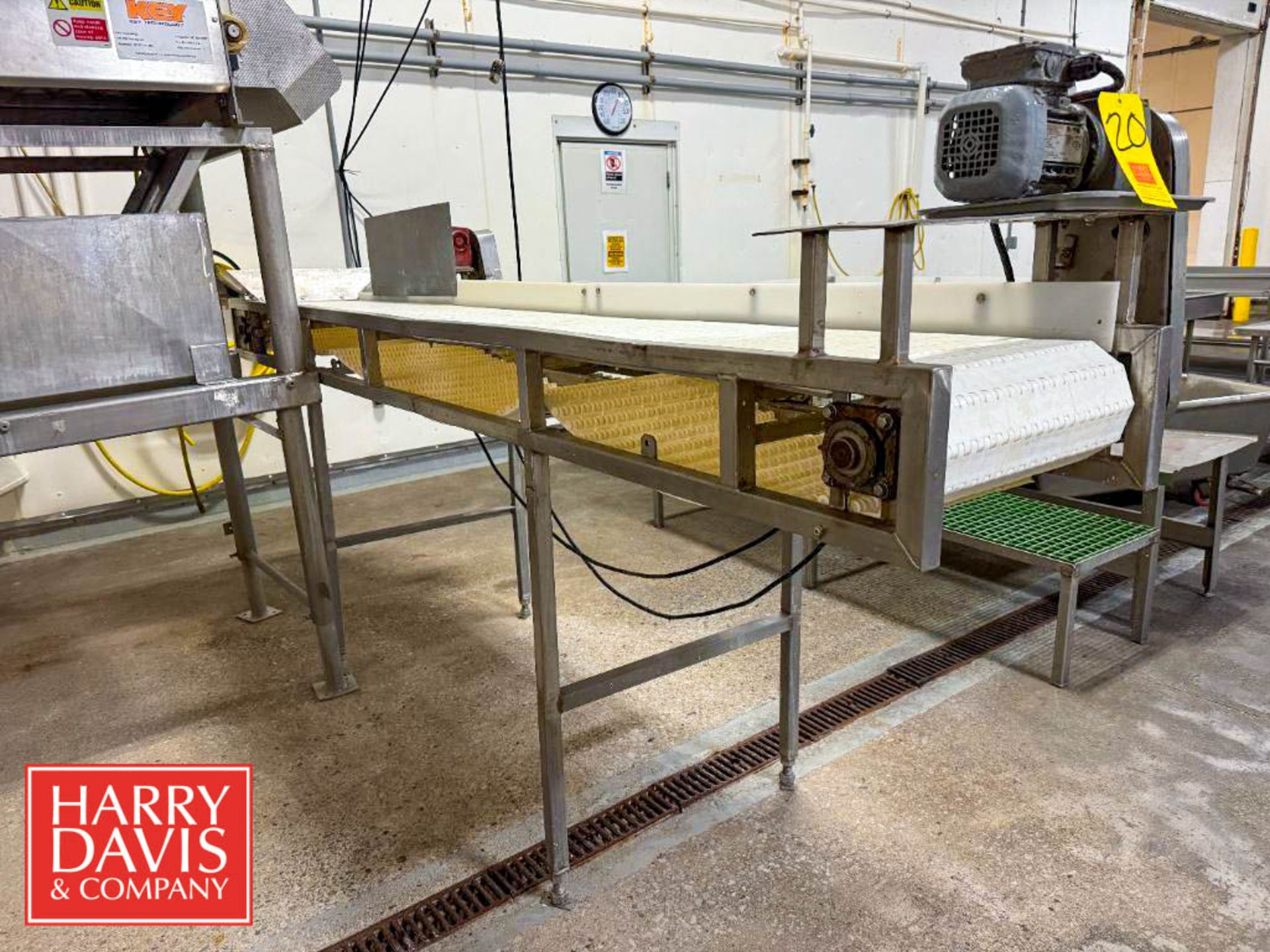 Conveyor with Drive: 124" x 17.5", 80" x 8" (Subject to BULK BID: Lot 6) - Image 4 of 7