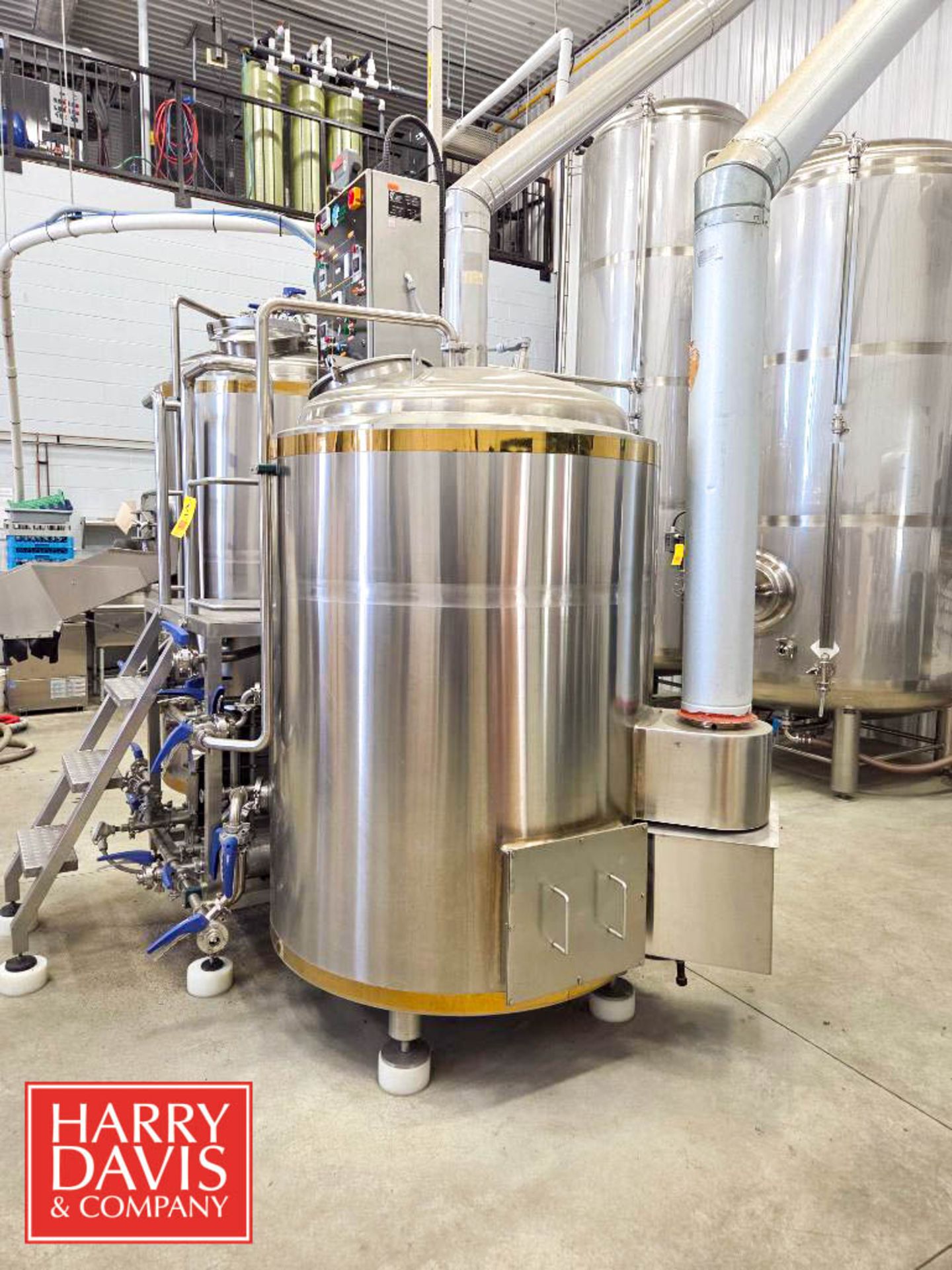 Premier Stainless Systems 10HL (8.39 Barrels) 2-Vessel Combination Brewhouse Direct Fired Natural - Image 15 of 15