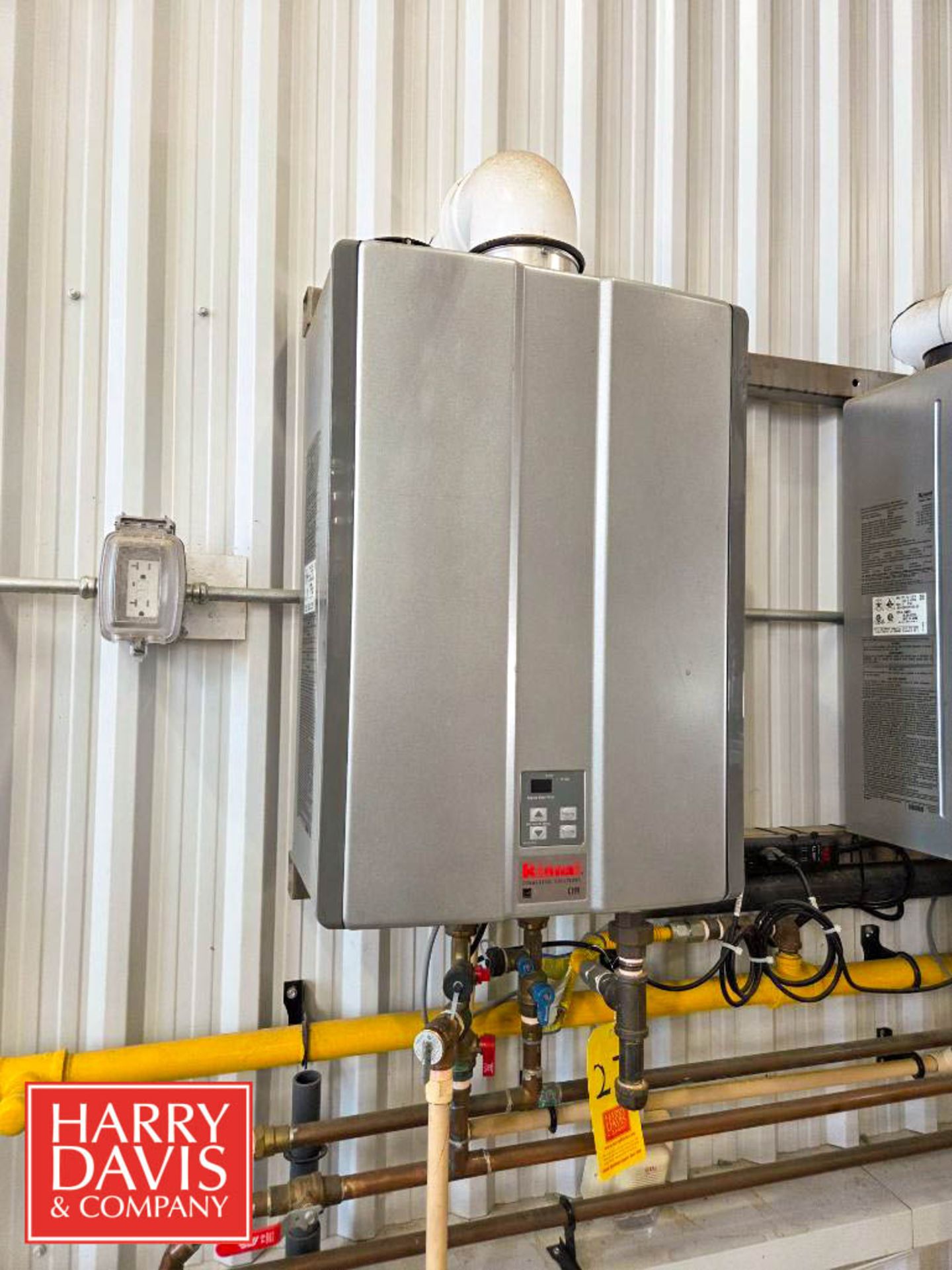 Rinnai Commercial Direct Vent Automatic Instantaneous Water Heater, Model: C199i - Image 2 of 5