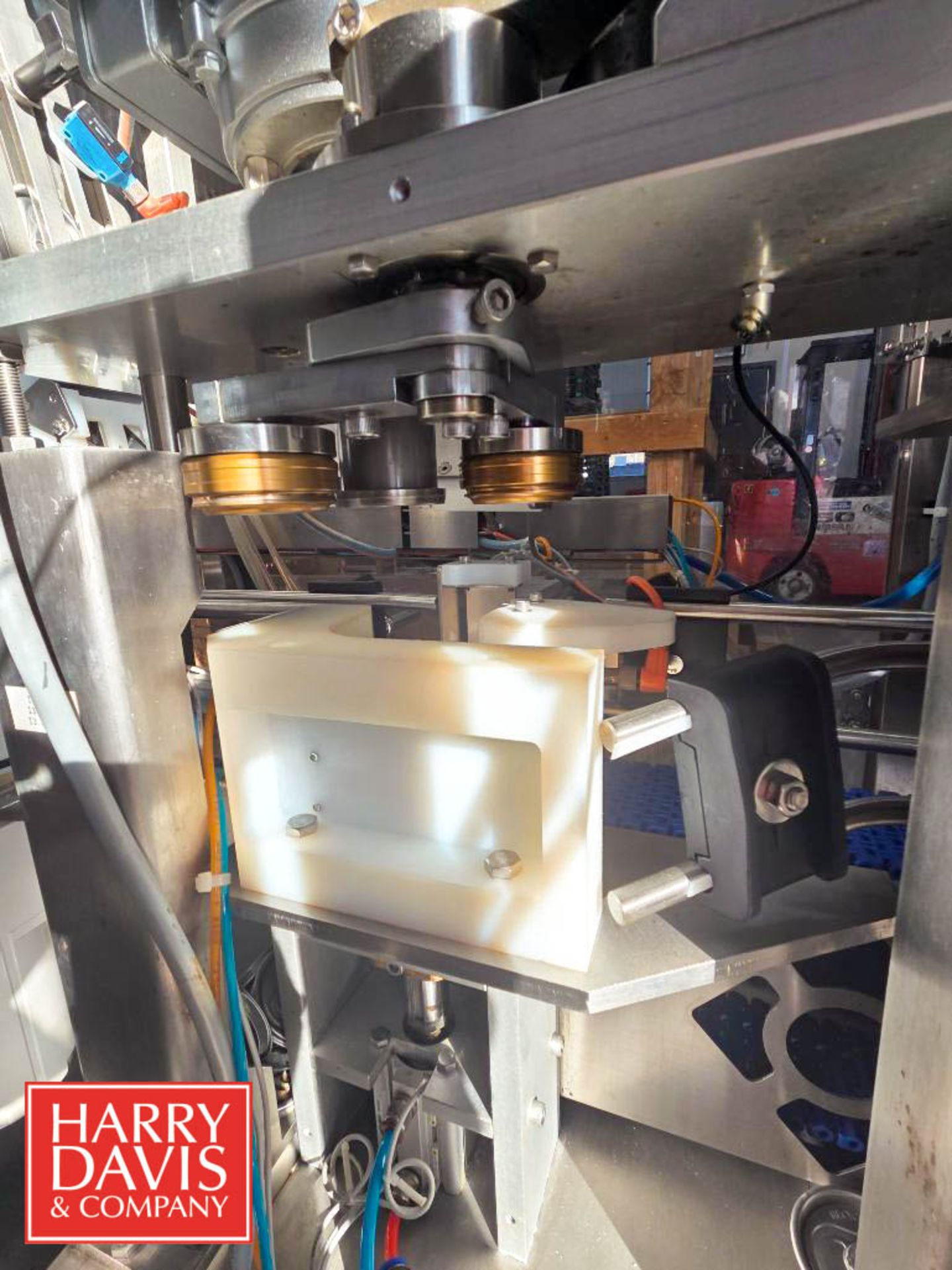 Agosea Canada High Speed Inline Can Filler and Seamer, S/N: 1405 (set on 200 Lid Capable of running - Image 5 of 16