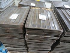 Baking Sheet Pans: 18