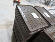 Baking Sheet Pans: 18