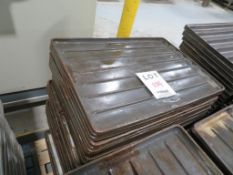 Baking Sheet Pans: 18