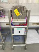 Denester Clam Pack Trays