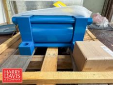 NEW Hydraulic Cylinder