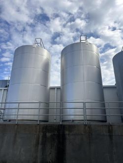 DCI 10,000 Jacketed All S/S Silo, S/N: JS-1115-C with Horizontal Agitation (Location: Braselton, GA)