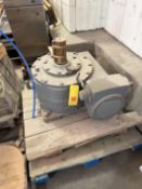 Cast Iron Freezer 10.5 HP Gearbox, 285.2:1 Ratio (Location: Dexter, MO)