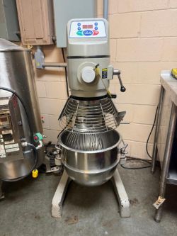 Globe SP30 1 HP Stand-Up Mixer, S/N: 7318620 (Location: Wrens, GA)