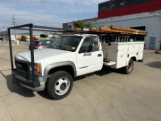 GMC 3500HD COMBO BODY SERVICE TRUCK, DIESEL ENGINE, EXTERNAL STORAGE COMPARTMENTS, OVERHEAD MATERIAL