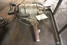 BLACK & DECKER HEAVY DUTY DRILL