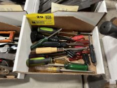 ASSORTED SCREW DRIVERS
