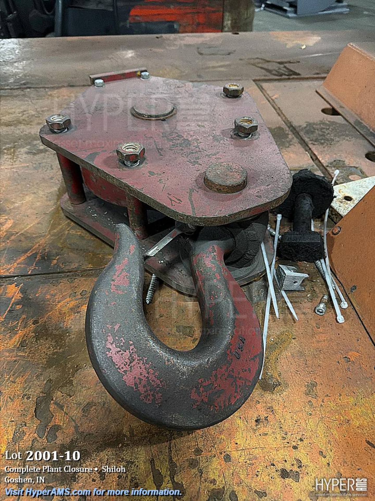 Broderson IC-80-2F Carry Deck Crane - 16,000 lb. Capacity, 30 ft Boom - Image 10 of 12