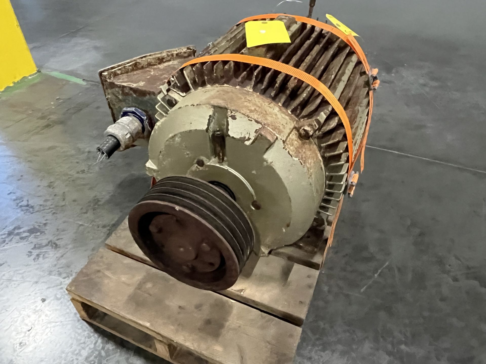 RELIANCE ELECTRIC 40HP MOTOR, SKU:90183852, AC, 1800 RPM, FRAME: 364T