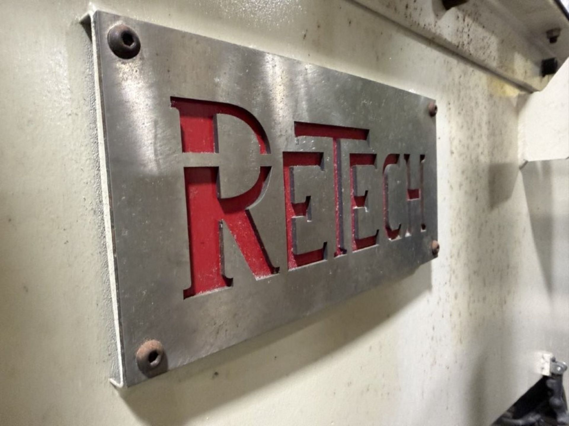RETECH INDUSTRIES HEAVY-DUTY INDUSTRIAL SHREDDER - Image 6 of 6