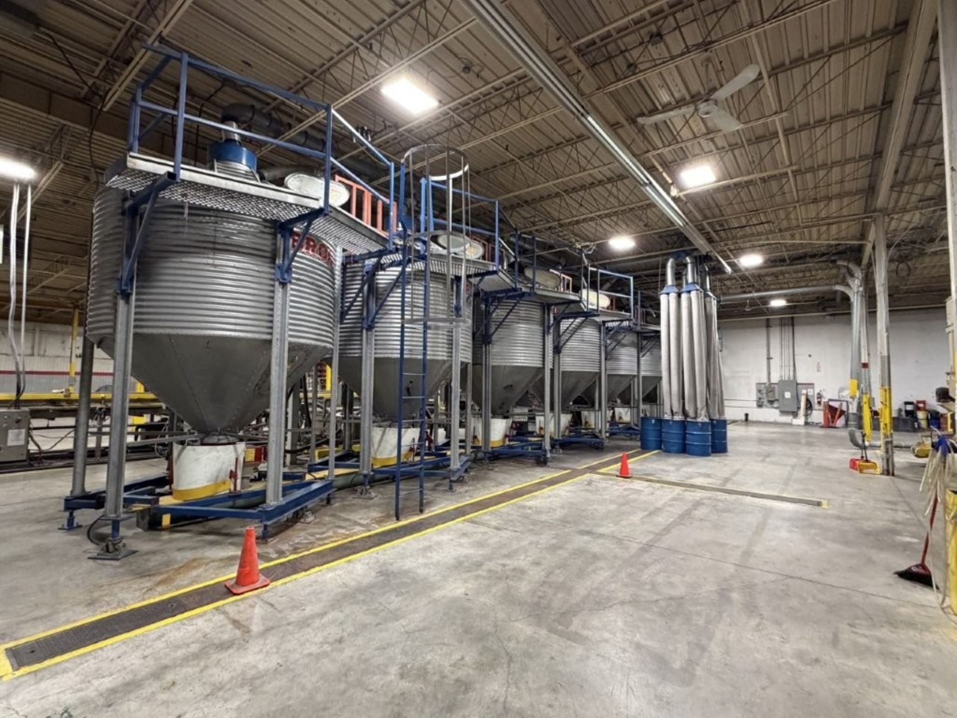 BROCK/FLYING DUTCHMAN 8 UNIT INDOOR BULK MATERIAL STORAGE AND HANDLING SYSTEM