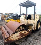 SMOOTH DRUM SOIL COMPACTOR / VIBRATORY ROLLER