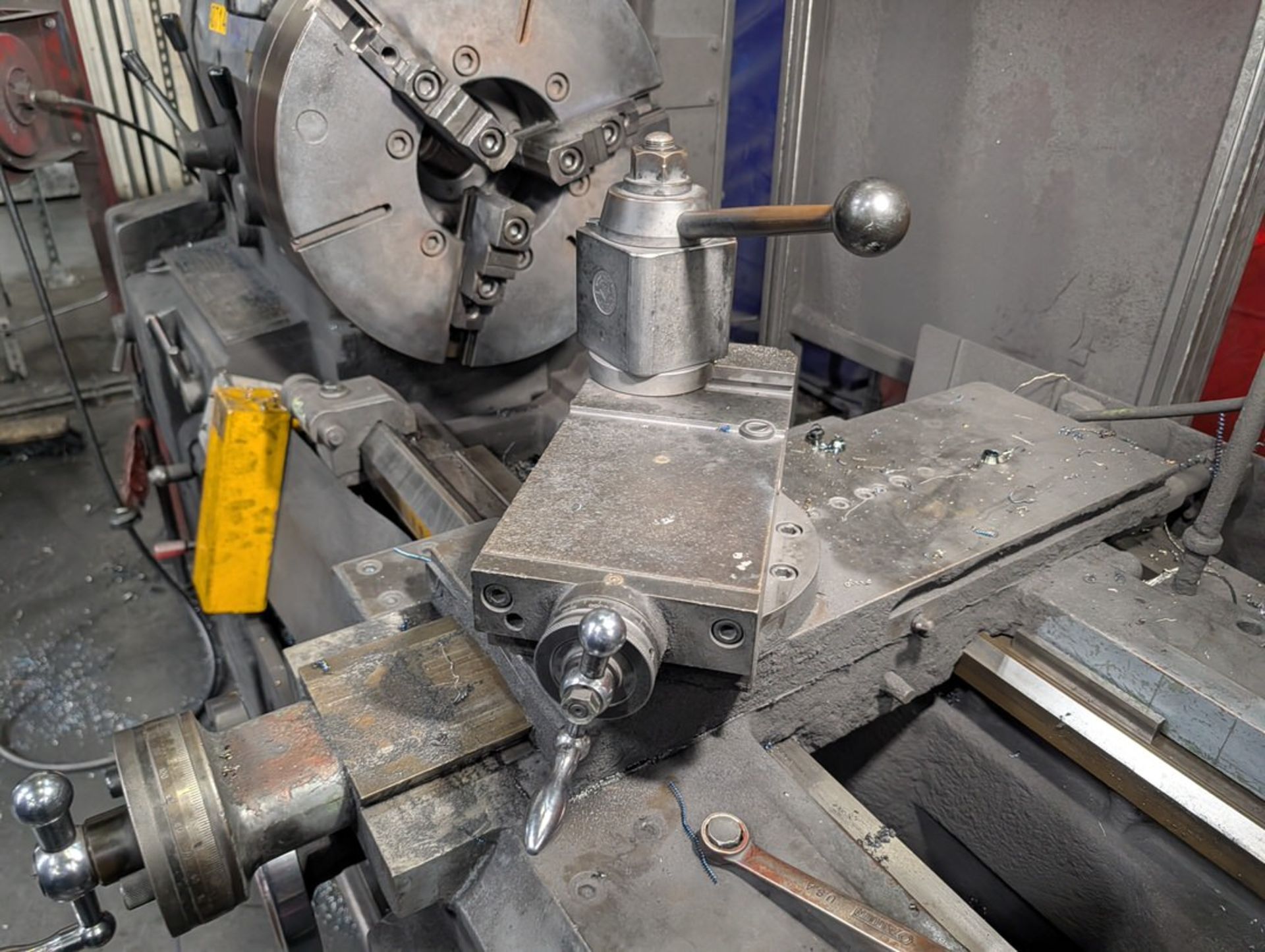Hwacheon Manual Lathe Apprx. 20" 3-Jaw Chuck, Apprx. 76" distance between centers, , Apprx. 24-26" - Image 6 of 16