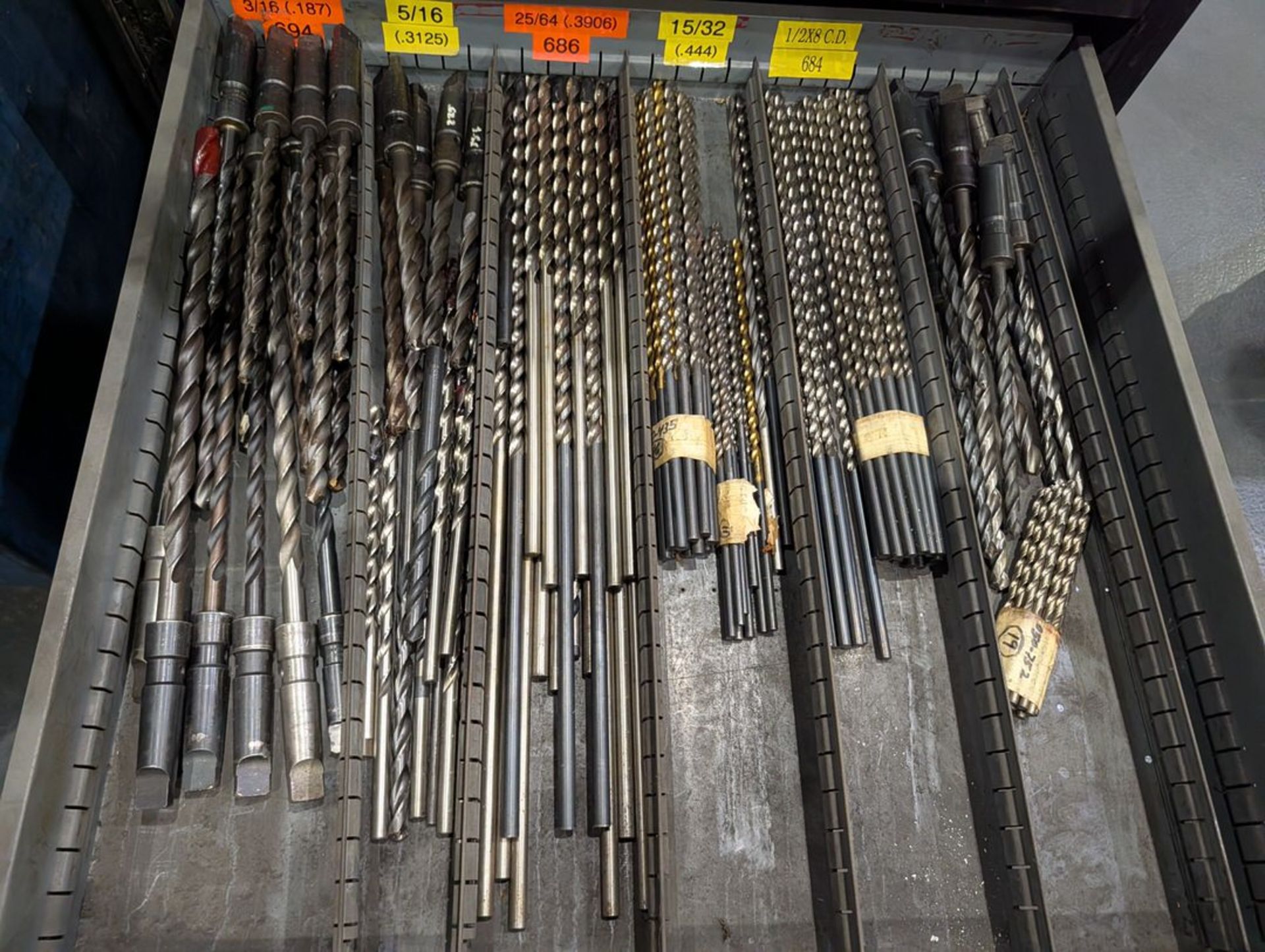 Assorted Mill & Lathe Tooling W/ 12-Drawer Modular Cabinet - Image 18 of 31