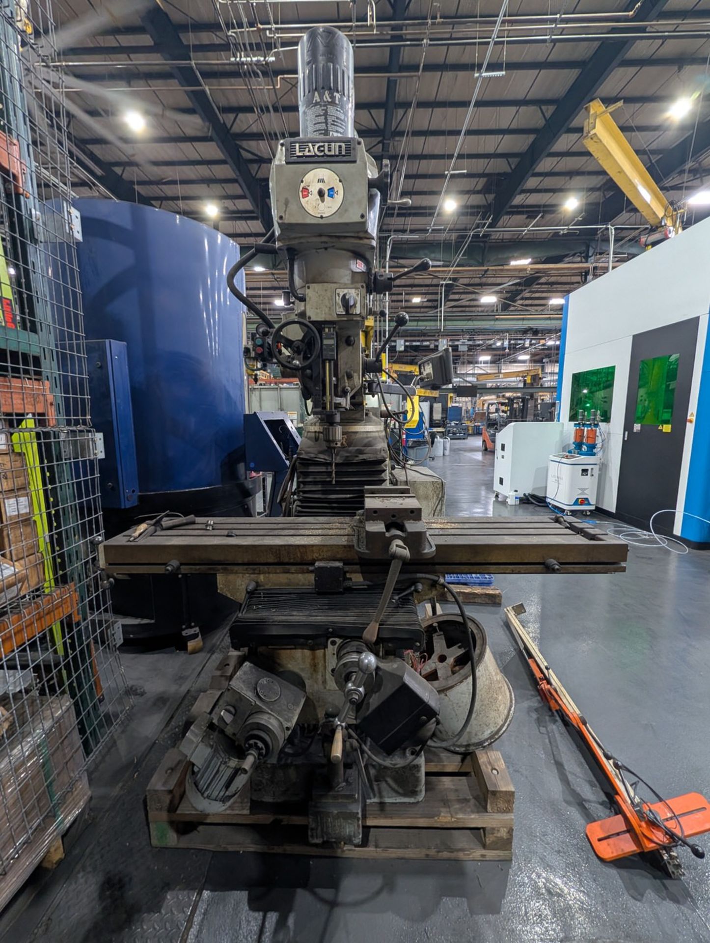 Lagun Deluxe-3L Milling Machine 11"x58" Table; W/ Acu-Rite Control; W/ Safety Guard (Parts only