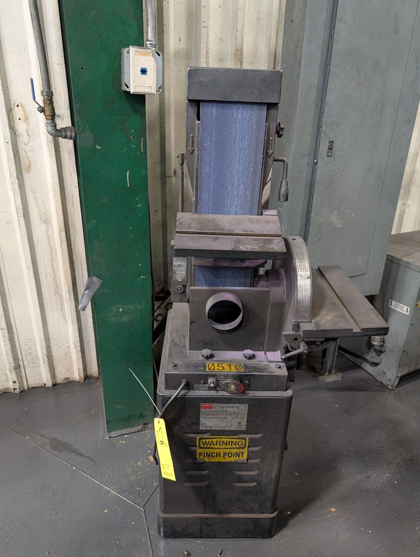 Dayton 4TJ97B 6" x 12" Belt & Disc Sander 1.5hp
