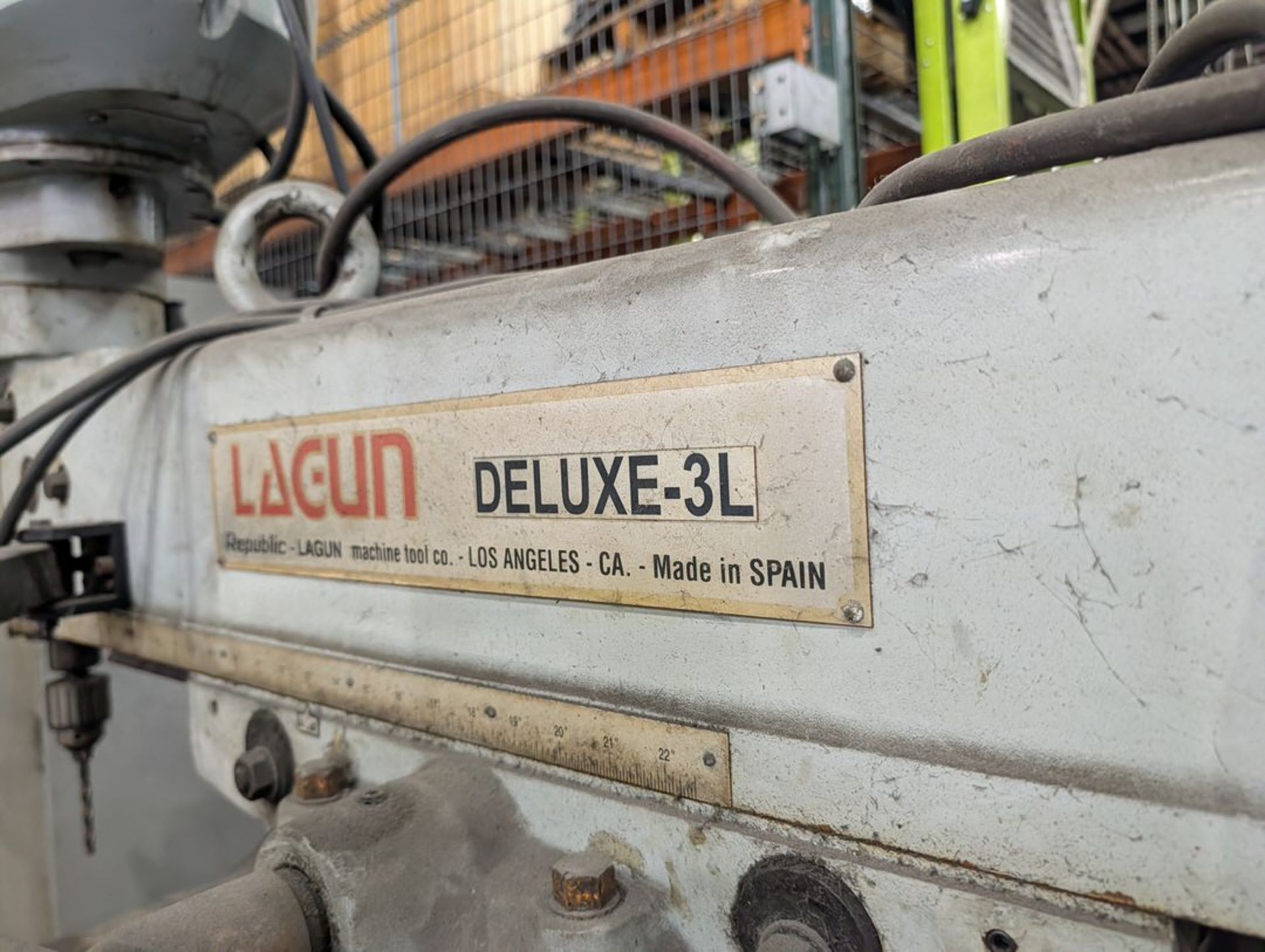 Lagun Deluxe-3L Milling Machine 11"x58" Table; W/ Acu-Rite Control; W/ Safety Guard (Parts only - Image 6 of 11