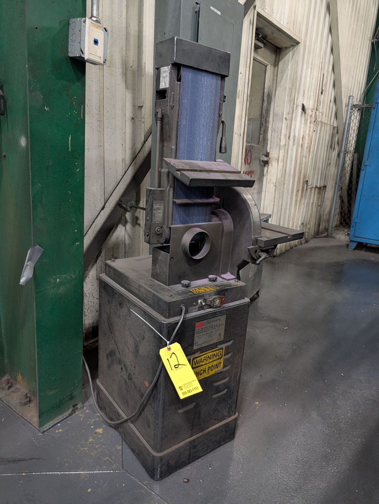 Dayton 4TJ97B 6" x 12" Belt & Disc Sander 1.5hp - Image 4 of 8
