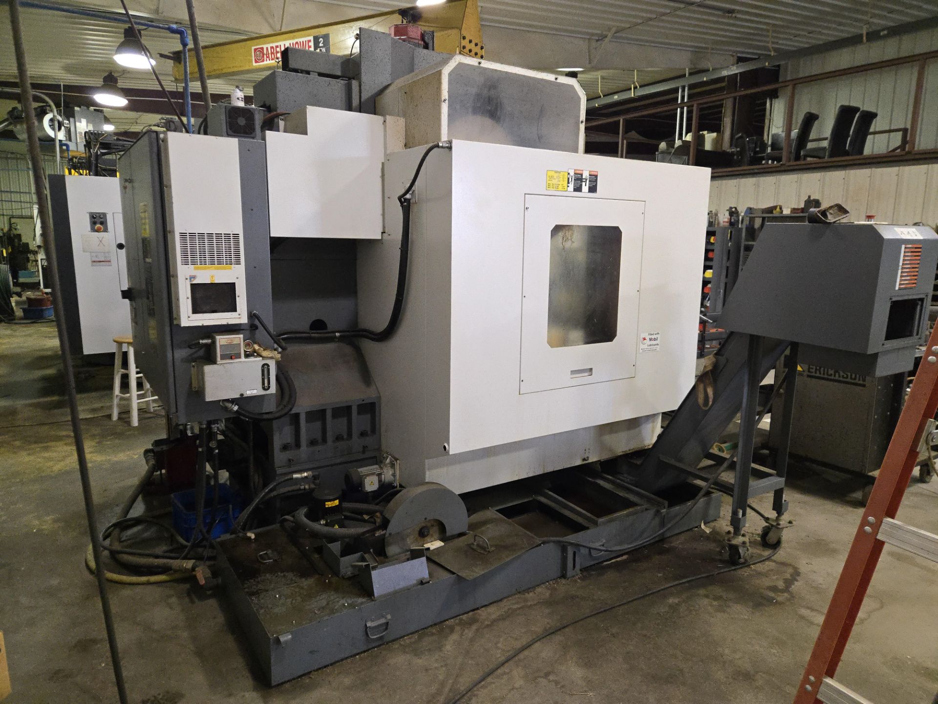 2010 YCM MV106A VMC w/ 30 Slot ATC, Yeong Chin Fanuc MXP-200i Controller - Image 4 of 15