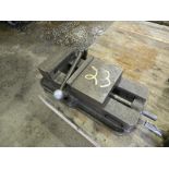 (1) Machine Vise