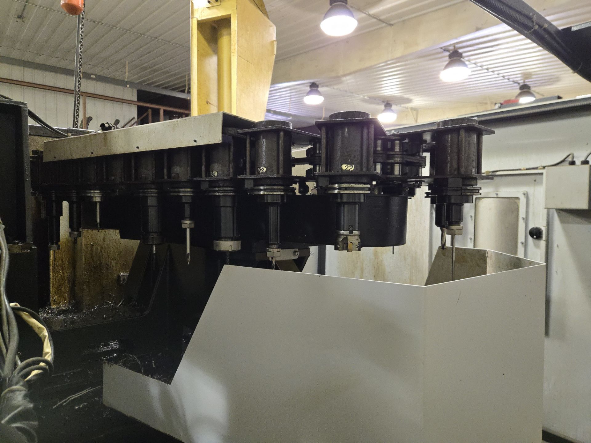 2007 Mazak VTC-2500/50 VMC w/ Renishaw TS27R Tool Probe, Mazatrol 640MV Controller - Image 8 of 17