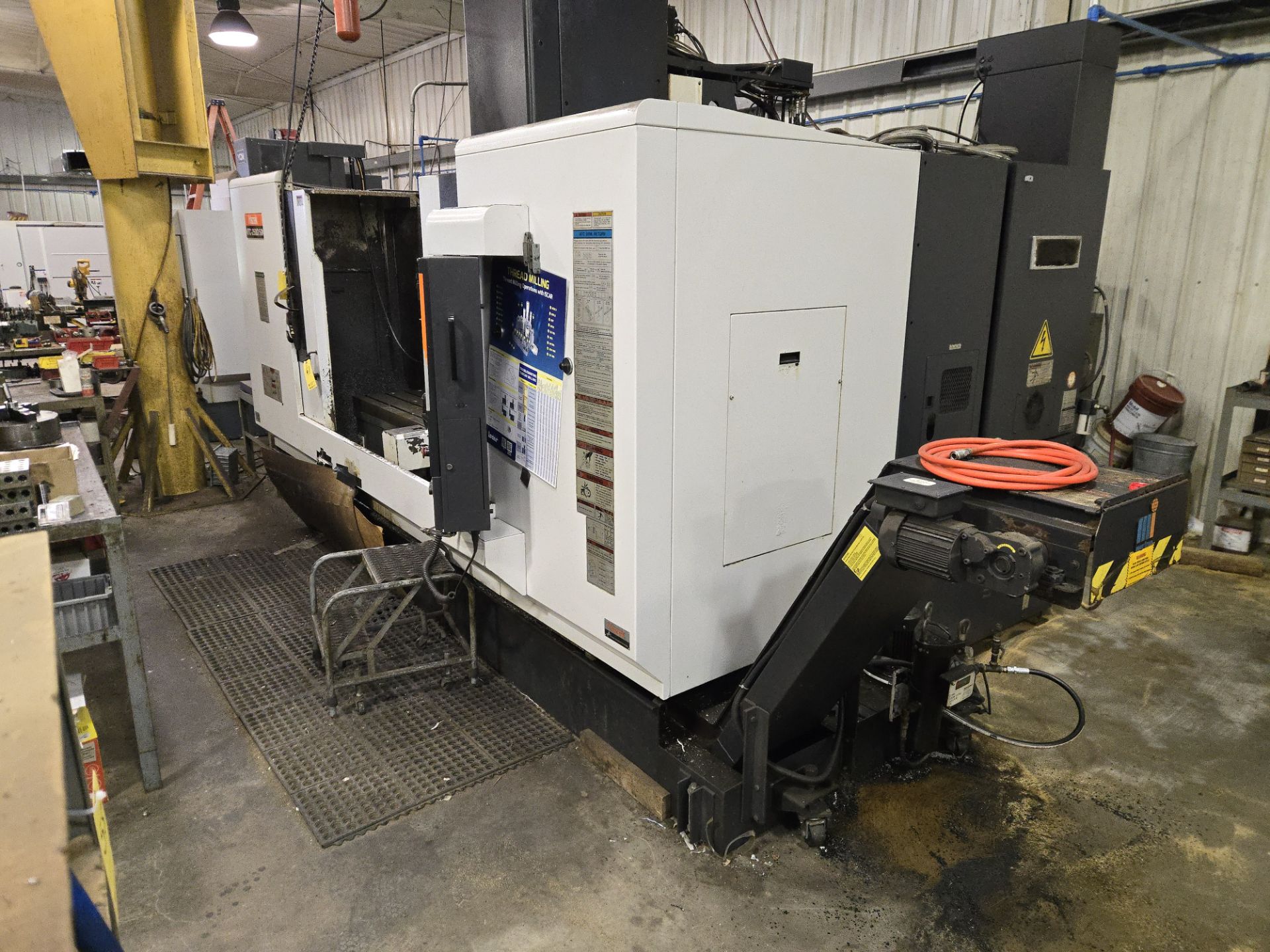 2007 Mazak VTC-2500/50 VMC w/ Renishaw TS27R Tool Probe, Mazatrol 640MV Controller - Image 2 of 17