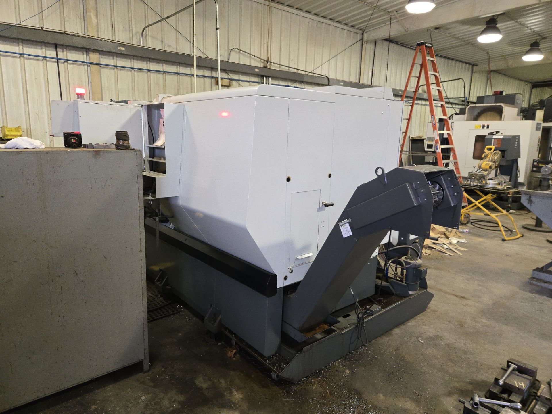 2018 Haas ST-35Y CNC Lathe w/ 24 Slot Turret, Tailstock - Image 2 of 15