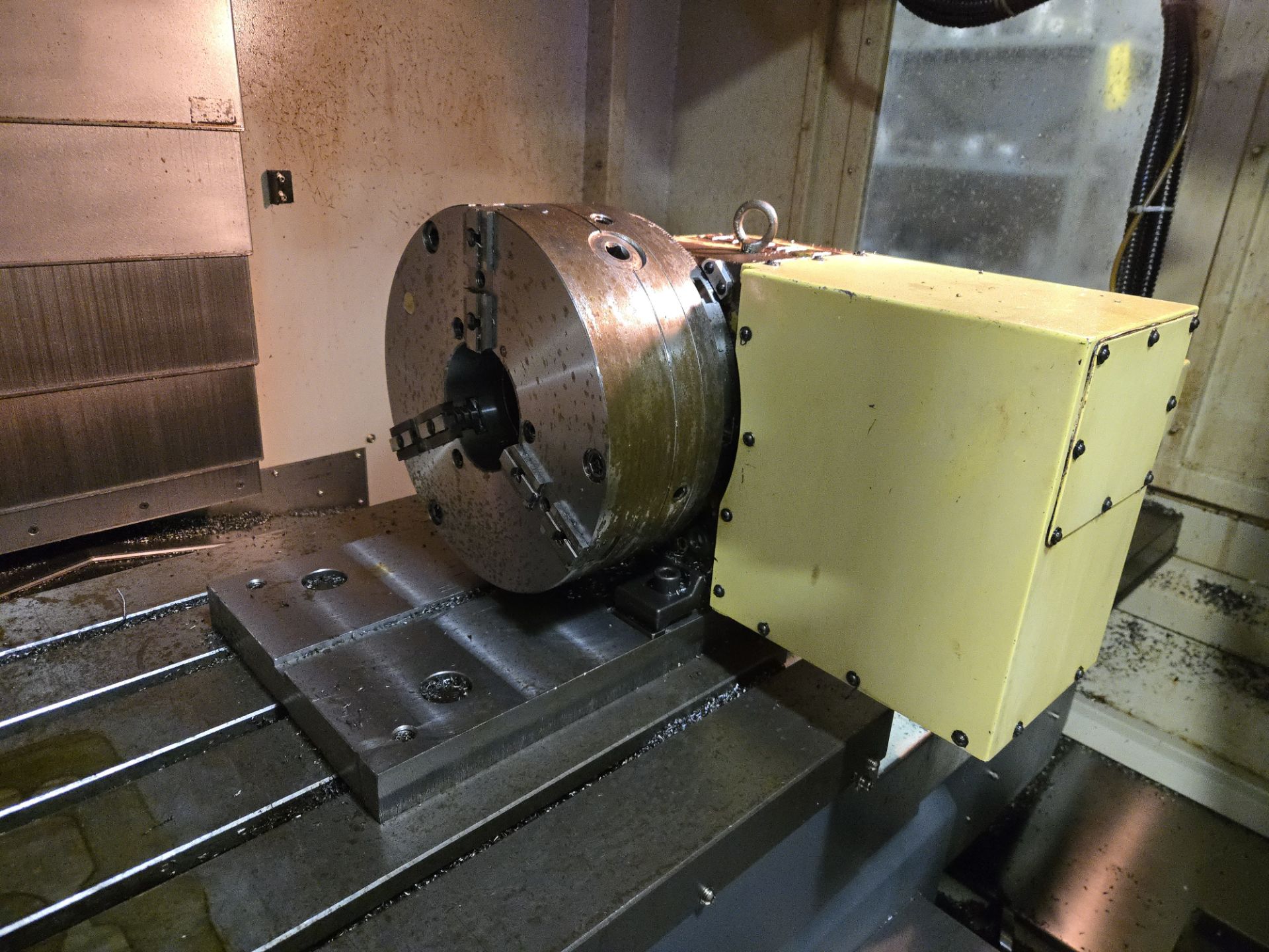 2010 YCM MV106A VMC w/ 30 Slot ATC, Yeong Chin Fanuc MXP-200i Controller - Image 8 of 15