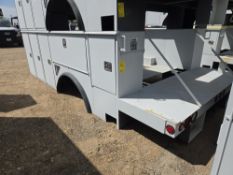 B&G VN-555 Truck Bed for International and Freightliner Frames